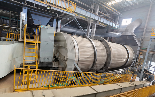 三筒糟渣烘干設備運行現(xiàn)場 三筒糟渣烘干設備運行現(xiàn)場